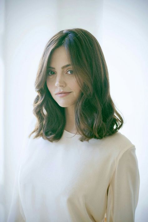 Jenna Coleman Jenna Coleman Hair, Jenna Coleman Style, Jenna Louise Coleman, Jenna Coleman, Mid Length Hair, Hair Envy, Shoulder Length Hair, Hair Today, Hair Dos