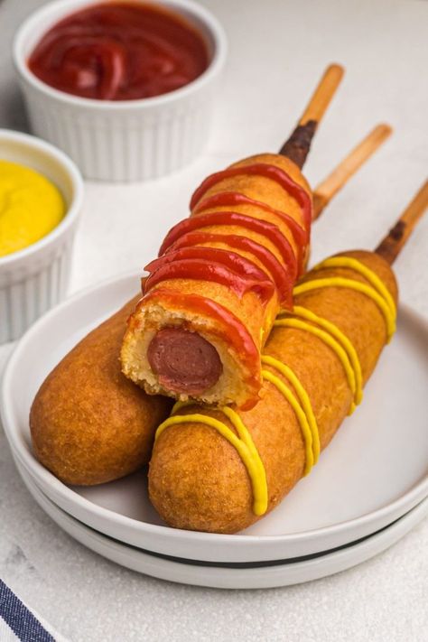 Corndog Sosis, Corndog Aesthetic, Corn Dogs Homemade, Air Fryer Frozen Corn, Corn Hot Dog, Air Fryer Corn Dogs, Dairy Free Key Lime Pie, Yummy Fast Food, Air Fryer Corn