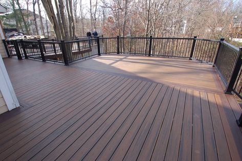 Trex Spiced Rum Decking Trex Spiced Rum, Trex Deck Colors, Spanish Revival Interior, Deck Screen, Trek Deck, Pergola Cost, Back Porch Designs, Black Railing, Cable Railing Systems