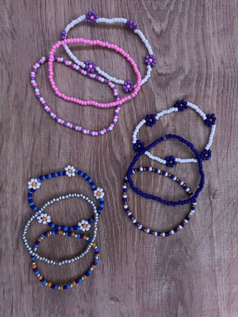 Diy Beaded Jewelry Ideas, Diy Gelang, Pulseras Aesthetic, Ideas Pulseras, Diy Beaded Jewelry, Bracelet With Beads, Beaded Jewelry Ideas, Love Mom Quotes, Happy Birthday Posters