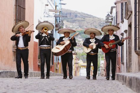 Charro Suit, Mexican Mariachi, Mariachi Band, Street Wall Art, Mexico Culture, Traditional Music, Mexican Culture, Folk Music, Romantic Travel