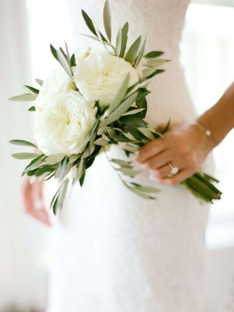 small bouquet with garden roses