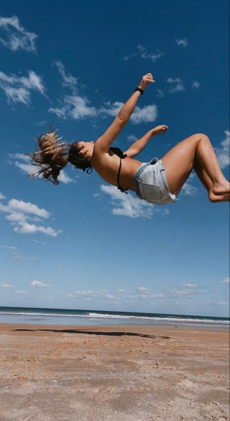 Backflip Aesthetic, Tumbling Aesthetic, Tumbling Cheer, Summer Checklist, Cheer Stunts, Summer Friends, Vision Board Manifestation, Daytona Beach, Beach Aesthetic