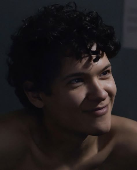 Simon Eriksson, Omar Rudberg, Royal Babies, Young Royals, Royal Baby, Matching Profile Pictures, Light Of My Life, Series Movies, Cutie Patootie