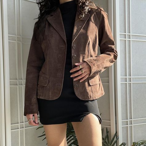 chocolate brown suede jacket/blazer. first and last... - Depop Dark Brown Suede Jacket Outfit, Vintage Brown Blazer For Spring, Brown Suede Leather Jacket With Zipper, Brown Suede Jacket Outfit, Fitted Vintage Brown Leather Jacket, Gilmore Style, Vintage Brown Suede Leather Jacket, Suede Jacket Outfit, 70s Jacket