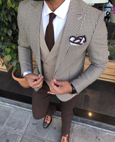 3 Button Suit Men, Blazer Outfits For Men, Brown Suits For Men, Blue Blazers, Wedding Remembrance, Checkered Suit, Mens Fashion Suits Casual, Prom Suits For Men, Stylish Mens Suits