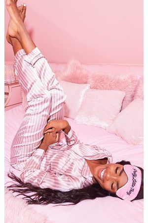 Lounge Wear Photoshoot, Nighty Night Dress, Pink Silk Pajamas, Satin Pj Set, Pyjama Satin, Pink Pajamas, Satin Pyjama Set, Women Nightwear, Satin Pajamas