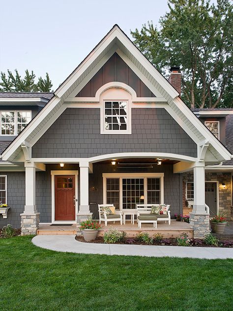 Kendall Charcoal with trim in Benjamin Moore's Acadia White Exterior Gray Paint, Grey Siding, Best Exterior Paint, Gray House, Exterior House Color, Exterior Paint Color, Casas Coloniales, Grey Houses, Grey Exterior