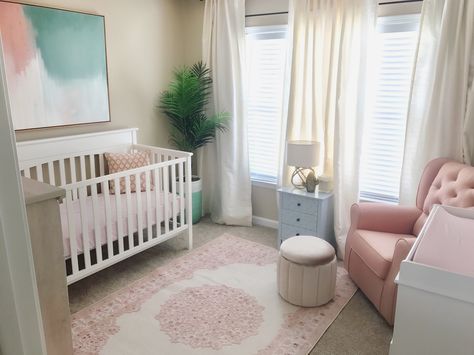 Baby girls room. Pink and mint green Green Nursery Girl, Green Baby Nursery, Pink Baby Nursery, Baby Girls Room, Girl Nursery Pink, Pink And Mint, Nursery Room Design, Green Girl, Green Baby