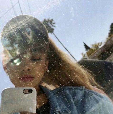 Ariana Grande, A Woman, Sun