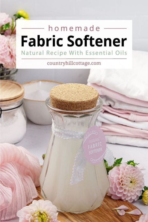 Homemade Fabric Softner, Homemade Laundry Softener, Diy Fabric Softner, Vinegar Fabric Softener, Dispenser Ideas, Laundry Recipe, Laundry Softener, Laundry Fabric Softener, Diy Fabric Softener