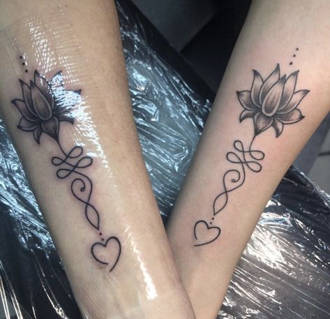 Mum And Daughter Tattoo, Mommy Daughter Tattoos, Mother Daughter Tattoo, Maching Tattoos, Mom Daughter Tattoos, Tattoos Infinity, Daughter Tattoo, Tattoos Mandala, Small Pretty Tattoos