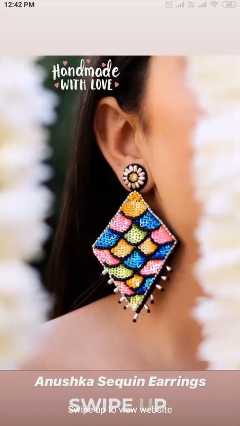 Mehendi Jewellery, Architectural Earrings, Diy Fabric Jewellery, Diwali Party, Gold Bar Earrings, Earrings Ideas, Earrings Design, Bead Embroidery Jewelry, Handmade Fashion Jewelry