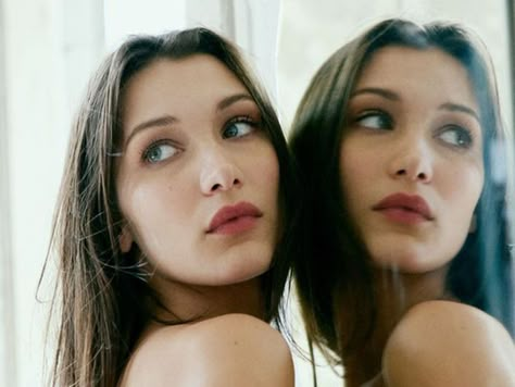 Young Bella Hadid, Bella Hadid Sister, Bella Hadid Tumblr, Bella Gigi Hadid, 1 March, Hadid Sisters, Bella Hadid Outfits, Bella Hadid Style, Hadid Style