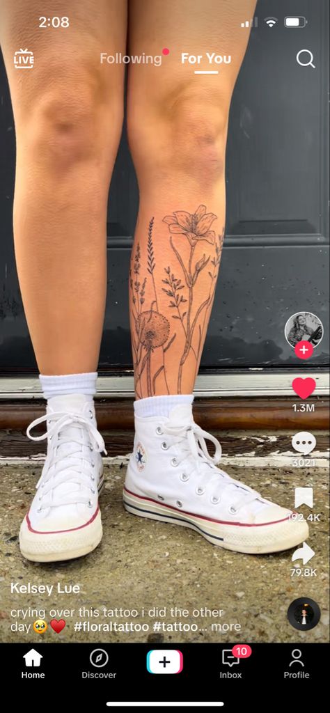 Wildflower Leg Tattoo, Aesthetic Leg Tattoos, Couple Tattoo Simple, Women Spine Tattoo, Flower Tattoo Spine, Tattoo Women Back, Tattoo Ideas Couple, Leg Tattoos Aesthetic, Leg Tattoo Designs