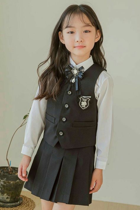 Anime Mikey, School Uniform Dress, Fashion Photography Art, School Uniform Kids, Bride Dress Simple, School Uniform Outfits, Kids Uniforms, Cute Asian Babies, Asian Kids