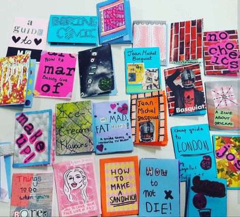 Zine Examples, Zine Aesthetic, Zine Ideas, Art Zine, Zine Design, Graphic Design Books, Doodle Lettering, Book Design Layout, T Art