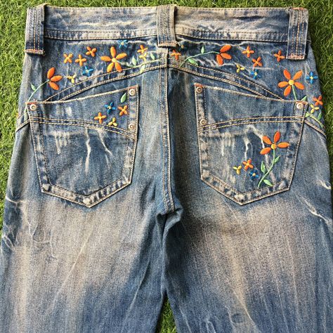 Size 29 Distressed Hippie Embroidered Bootcut Jeans W29 L32 Low Waist Flared Wide Leg Distressed Japanese Jeans, Waist 29" Medium Brand: Unknown 100% Cotton Made In China Size On Tag:  but fits more like: W29,  Please see the measurement. The fit of garments should always be determined by exact measurements, not the tag size. Please compare the measurement with your garment. Waist 29" Rise 9.25" Thighs 22" Hips 39" Inseam 32" Length 40.5" Knee 17" Leg opening 21.5" All measurements are taken wit Early 2000s Aesthetic Grunge, Lengthening Jeans, Japanese Jeans, Stitched Jeans, Jean Patches, Hippie Jeans, Upcycled Jeans, Upcycle Clothes Diy, Fire Fits