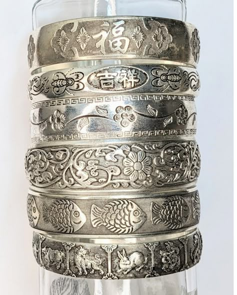 Bangles Silver, Under Your Spell, Tibetan Jewelry, Vintage Bangles, Plaid Shirts, Flower Bird, Dope Jewelry, Piercings Jewelry, Funky Jewelry