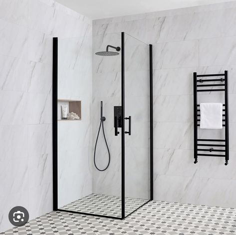 Tropical Bathroom Decor, Bathroom Decor Spa, Corner Shower Doors, Slate Shower, Black And White Tiles Bathroom, Black Shower Tray, Spare Bathroom, Spa Inspired Bathroom, Wet Room Shower