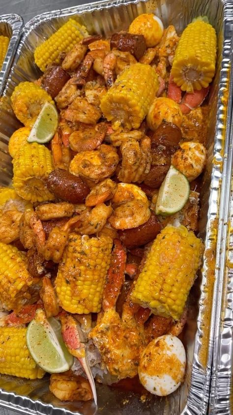 L&E Fine Cooking on Instagram: "Ramen Boil Cups 😋🔥🔥 Options : Shrimp Boil , Lobster Boil , Crab Boil 🦞🦐🦀 All Cups Bring Ramen, Shrimp, Corn, Eggs, Sausage Topped With L&E Garlic Butter Sauce 🤤 OPEN AT 11:00 AM 😋🔥 561-888-2540 #lobster #crablegs #seafoodboil #seafood #seafoodie #seafoodporn #seafoodlife #foodporn #reelsviral #foodphotography #reelsfood #reelsinstagram #reelsvideo #lobsterplatter #exploremore #food #foodphotography #explore #explorepage #viralpost #viral #viralvideos #... Mini Seafood Boil, Seafood Boil Ramen, Shrimp Dinner Ideas, Egg Boil, Boiling Crab, Shrimp Meals, Seafood Boils, Boil Recipes, Dinner Shrimp