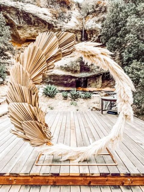 Palms And Pampas, Palm Leaf Wedding Arch, Dried Palm Leaf Decor, Pampas Grass Arbor, Pampas Deco, Palm Leaf Wedding, Palm Leaf Decor, Dried Palm Leaves, Palm Wedding