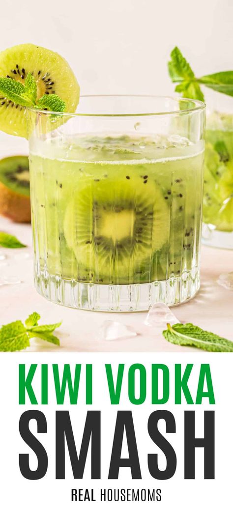 This 4-ingredient Kiwi Smash is fruity, refreshing, sweet, and minty, making it the perfect drink to sip on St. Patrick's Day or a warm night! #RealHousemoms #kiwi #mint #vodka #smash #cocktail #vodkasmash #happyhour #girlsnight #stpatricksday Strawberry Alcohol Drinks, Vodka Smash, Kiwi Drink, Tropical Fruit Salad, Kiwi Strawberry, Irish Celebration, Strawberry Vodka, Summertime Drinks, Cocktail Serving