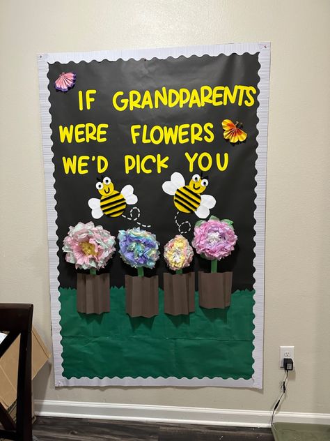 Photo Booth For Grandparents Day, Grandparents Day Backdrop, Grandparents Day Decorations For School Bulletin Boards, Grandparents Day Decorations For School, Grand Parents Day Decoration In School, Grandparents Day Signs For School, Grandparents Day Elementary School, Grandparents Quotes, Grandparents Day