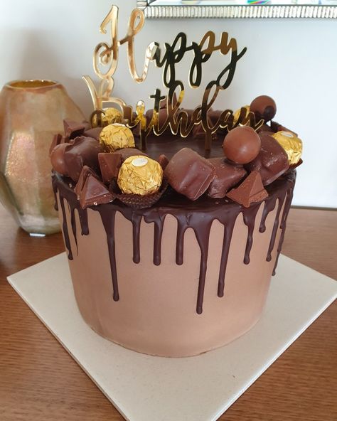 80th Birthday Cake For Men, Choc Drip Cake, Cake For Men, 80 Birthday, Birthday Man, Mini Pastel, 80 Birthday Cake, 13 Birthday Cake, Chocolate Cake Designs