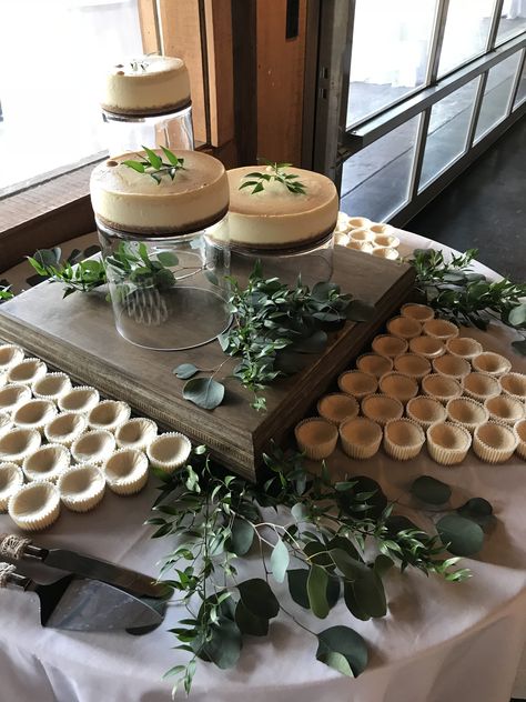 Grooms Table With Cheesecake, Cheesecake Grooms Table, Grooms Cake Cheesecake, Groom Cake Table Ideas, Cheesecake Wedding Cake Ideas Simple, Wedding Cheesecake Display, Costco Wedding Cake, Wedding Cheesecake Ideas, Cheesecake Wedding Cake Ideas