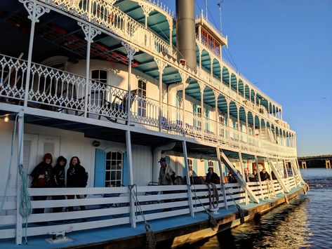 Riverboat Cruise: A Ride on the Mississippi River on the Riverboat Twilight River Boat Cruise, Riverboat Cruise, Mississippi River Cruise, River Otter, Fall Break, Down The River, River Cruise, River Boat, Fall Travel