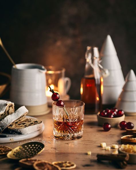 Infused Rum, Christmas Stollen, Christmas Drinks Recipes, Caramelized Shallots, Photography Storytelling, Candied Orange, Aged Rum, Glace Cherries, Beverage Photography