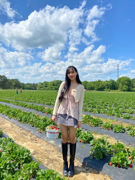 strawberry picking, pink, outfit inspo, strawberries, girly, asian, mini skirt, bangs, boots, instagram, instagram inspo Outfits For Strawberry Picking, Berry Picking Outfit, Strawberry Picking Outfit, Picking Outfits, Strawberry Outfit, Berry Picking, Strawberry Picking, Baguio, Instagram Inspo