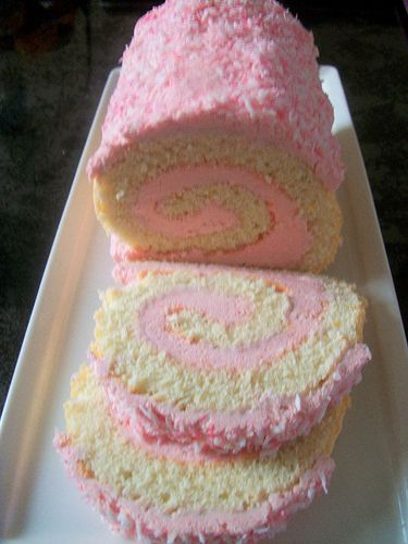 Strawberry swiss roll