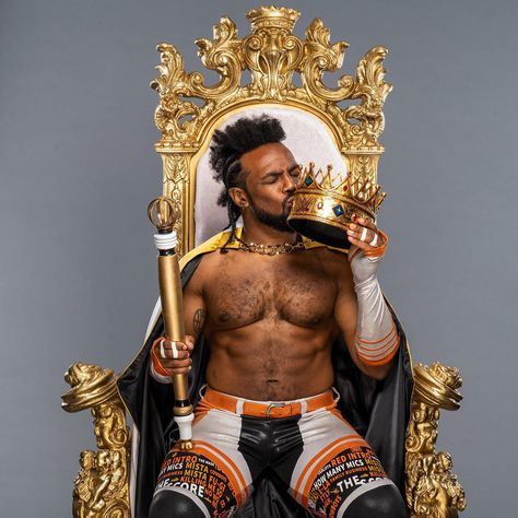 Ring Photoshoot, Xavier Woods, Wwe Photos, Ring Photos, Wwe Superstars, The Ring, New Day, Wwe, Buddha Statue