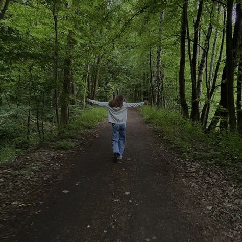 Forest Walking Aesthetic, Walking Through Forest Aesthetic, Walking In The Forest Aesthetic, Picture In Forest, Walk In The Forest Aesthetic, Walking Photo Aesthetic, Walk In Forest Aesthetic, Forest Walks Aesthetic, Outdoor Aesthetic Walk