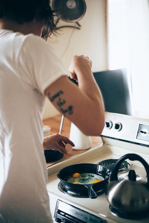 Julia Child, It Goes On, Saturday Morning, Sunday Morning, A Kitchen, This Morning, Food Photography, A Man, Life Is Good