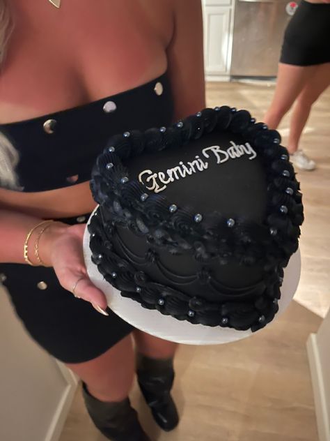 Gemini cake Black Birthday Cake, 23 Birthday Cake, Heart Shaped Birthday Cake, 19th Birthday Cakes, Tory Vega, Heart Birthday Cake, 22nd Birthday Cakes, 14th Birthday Cakes, 17 Birthday Cake