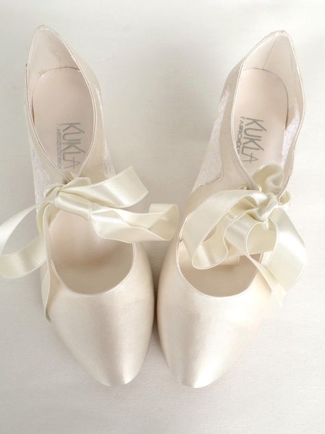 "Champagne satin and ivory lace kitten heel wedding shoes for bride, custom heel heights available. Stay comfortable all night long in these low heel bridal shoes! Elegant wedding heels for a vintage wedding, custom wedding gift, personalized engagement gift. Champagne satin shoes are designed with ivory sheer lace sides. Champagne silk ribbons tie on the front. Custom details can be added on this design, soles can be personalized with your names and wedding date. They are made of soft smooth sa Ethereal Wedding Shoes, Wedding Kitten Heels Bridal, Vintage Wedding Heels, Ethereal Shoes, Elegant Wedding Heels, Bridal Shoes Elegant, Low Heel Bridal Shoes, Kitten Heels Wedding, Grad Shoes