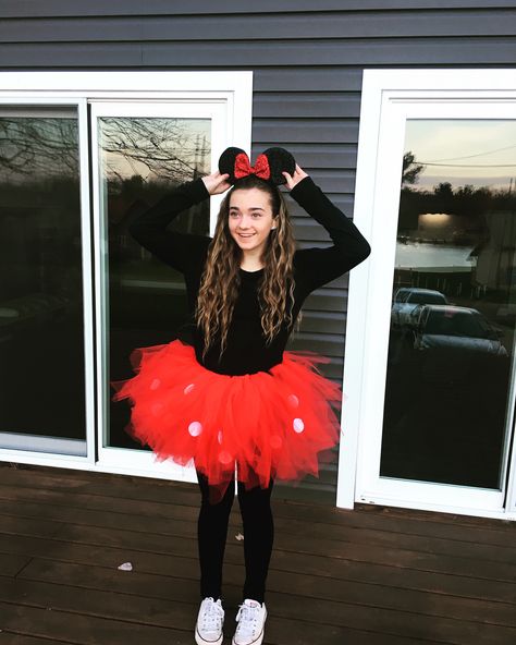 Minnie Mouse Costume Ideas, Cute Minnie Mouse Costume, Diy Mini Mouse Costume Adult, Mini Mouse Outfit Ideas, Mini Mouse Costume Women, Tutu Costumes Women Halloween Ideas, Mini Mouse Halloween Costumes, Mini Mouse Halloween Costume Women, Disney Tutu Outfits