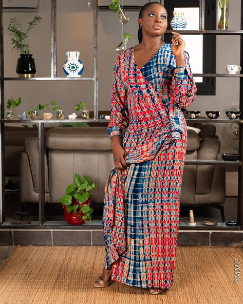 SOA Dakar, Senegal Senegalese Couture, Borodeh Senegalese, Dakar Senegal, Senegal Bichir, Grand Dakar, Aya Couture Senegal 2022, Tie Dye Outfits, Line Shopping, Maxi Dress Cotton