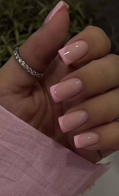 Birthday Short Nails, Barbie Ideas, Acrylic Toe Nails, Simple Gel Nails, Girly Acrylic Nails, Work Nails, Her Nails, Blush Nails, Short Square Acrylic Nails