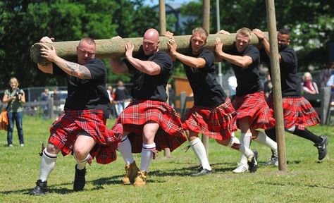 Highland Games Scotland, Scottish Highland Games, Scottish Man, Great Scot, Scotland Forever, Highland Games, Scottish Kilts, Tartan Kilt, Men In Kilts