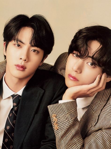 V And Jin, V Bts Wallpaper, Korean Boy, Seokjin Bts, Bts Group, Worldwide Handsome, Album Bts, Bts Bangtan Boy, Bts Jin