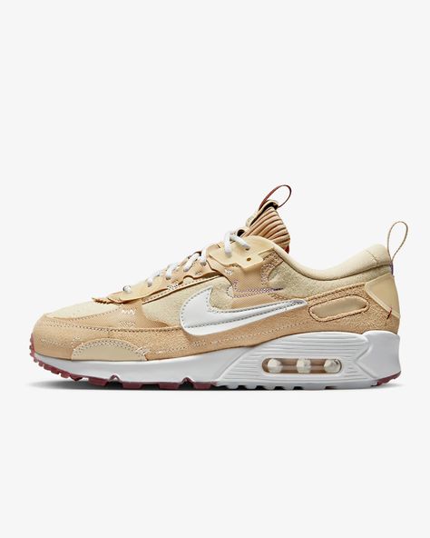 Mid Outfit Women, Nike Air Max 90 Futura, Air Max 90 Futura, Athleisure Chic, Nike Max, Nike Shoes For Sale, Streetwear Shoes, Nike Workout, Shoe Nike