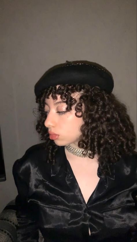 side profile pic of a girl with curly hair and a beret, black satin top, diamond choker, glitter makeup Beret Curly Hair, Beret With Curly Hair, Aesthetic Beret, Aesthetic Side Profile, Nose Reference, Makeup Nose, Hair Beret, Fashion Core, Beret Outfit