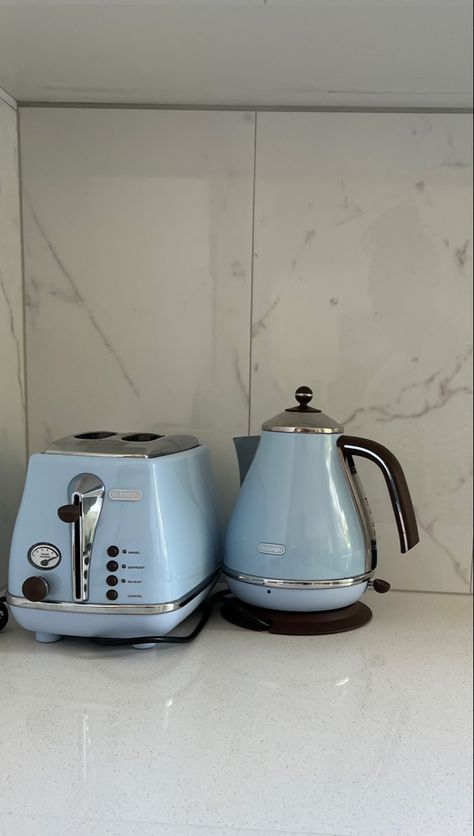 Cute Electric Kettle, Electric Kettle Aesthetic, Tea Kettle Aesthetic, Cute Tea Kettle, Blue Aesthic, Cute Kettle, Blue Kettle, Blue Kitchen Appliances, Blue Toaster