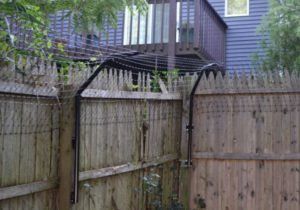 l-footer Dog Jumping Fence, Curved Fence, Dog Proof Fence, Fence Extension, Boxer Dogs Funny, Small Fence, Fencing Ideas, Fish Wallpaper, Dog Fence