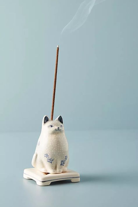 Cat Incense Holder, Clay Arts, Amazing Crafts, Tanah Liat, Market Stall, Blue Pottery, Ceramics Pottery Art, Clay Art Projects, Ceramics Ideas Pottery