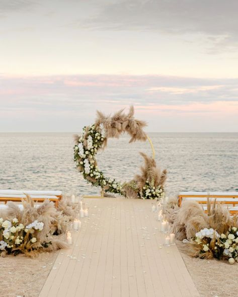 Beach Wedding Pathway, Beach Ceremony Aisle Decor, Rustic Chic Beach Wedding, Simple Boho Beach Wedding Decor, Beach Wedding Carpet, Beach Wedding Set Up Wedding Ceremony Decor, Table Decor Beach Wedding, Wedding Isles Decoration Beach, No Guest Wedding